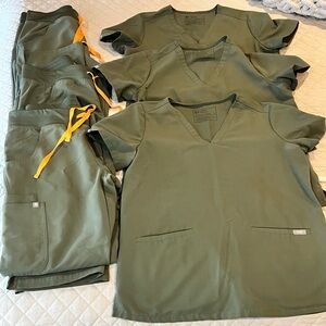 FIGS Olive Green Scrub Set